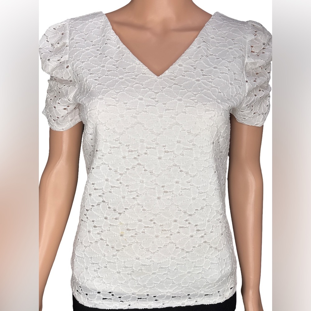 Express Ivory Lace V-Neck lined Short Puff Rouched Sleeve Blouse XS NWT